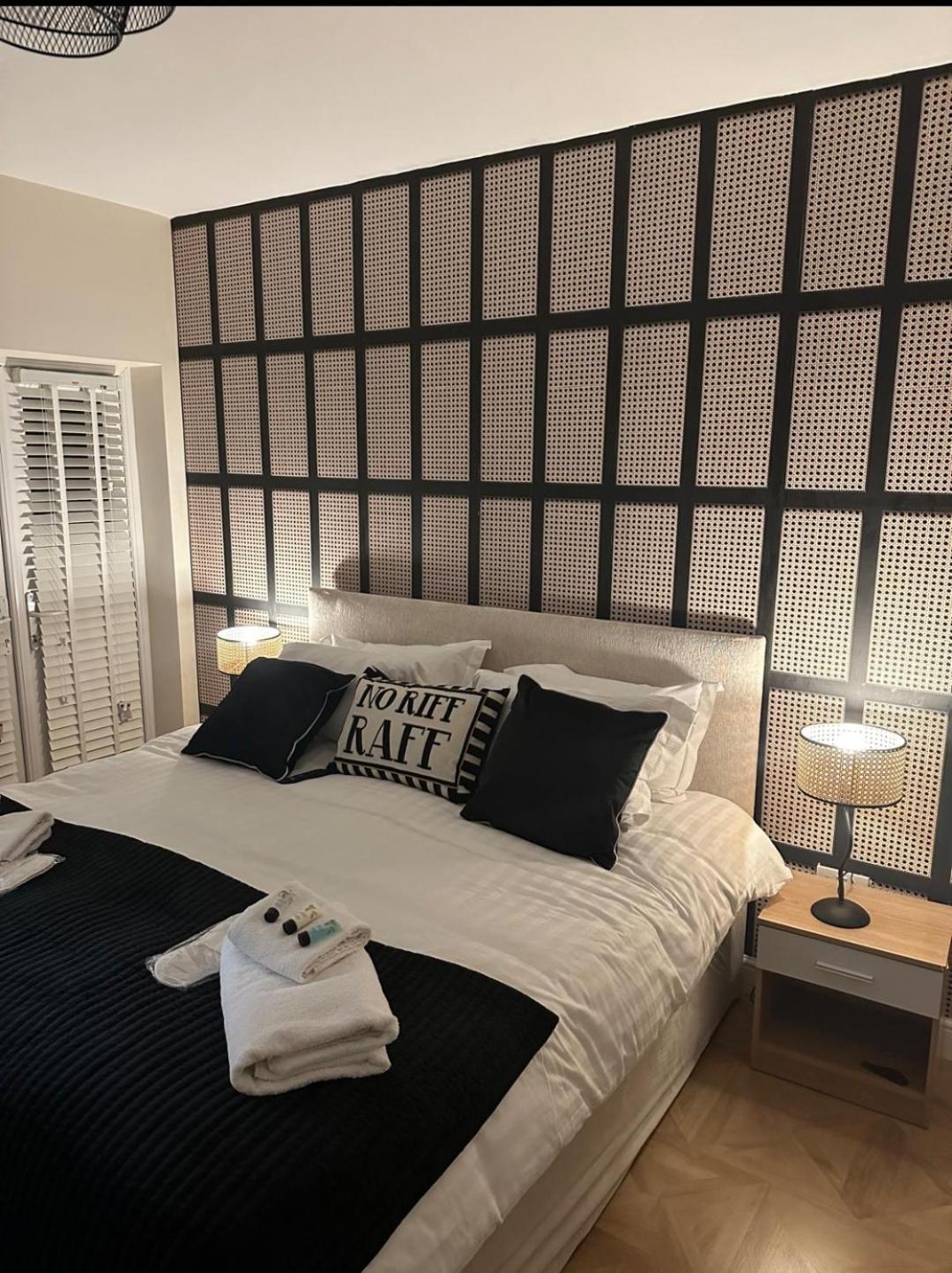The Mayfair Lodge & Family Suite Hartlepool Bagian luar foto